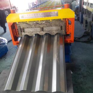 全自动压瓦机生产双层车厢板设备车厢板成型设备数控车厢板机器