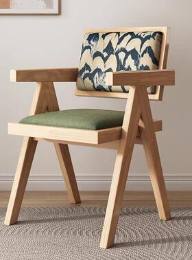 欧实木软子包椅家用椅扶餐手休闲阳台椅复北古ONB简约家具昌迪加