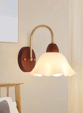 头灯灯ins高颜值壁风灯婴床儿卧室胡桃木色床头过81811道灯卧室桌