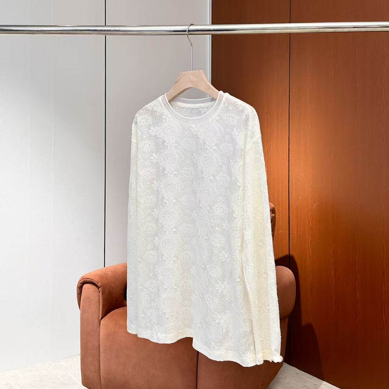 【妍妍粉丝专享】26新款立体提花长袖T恤ONST179636145