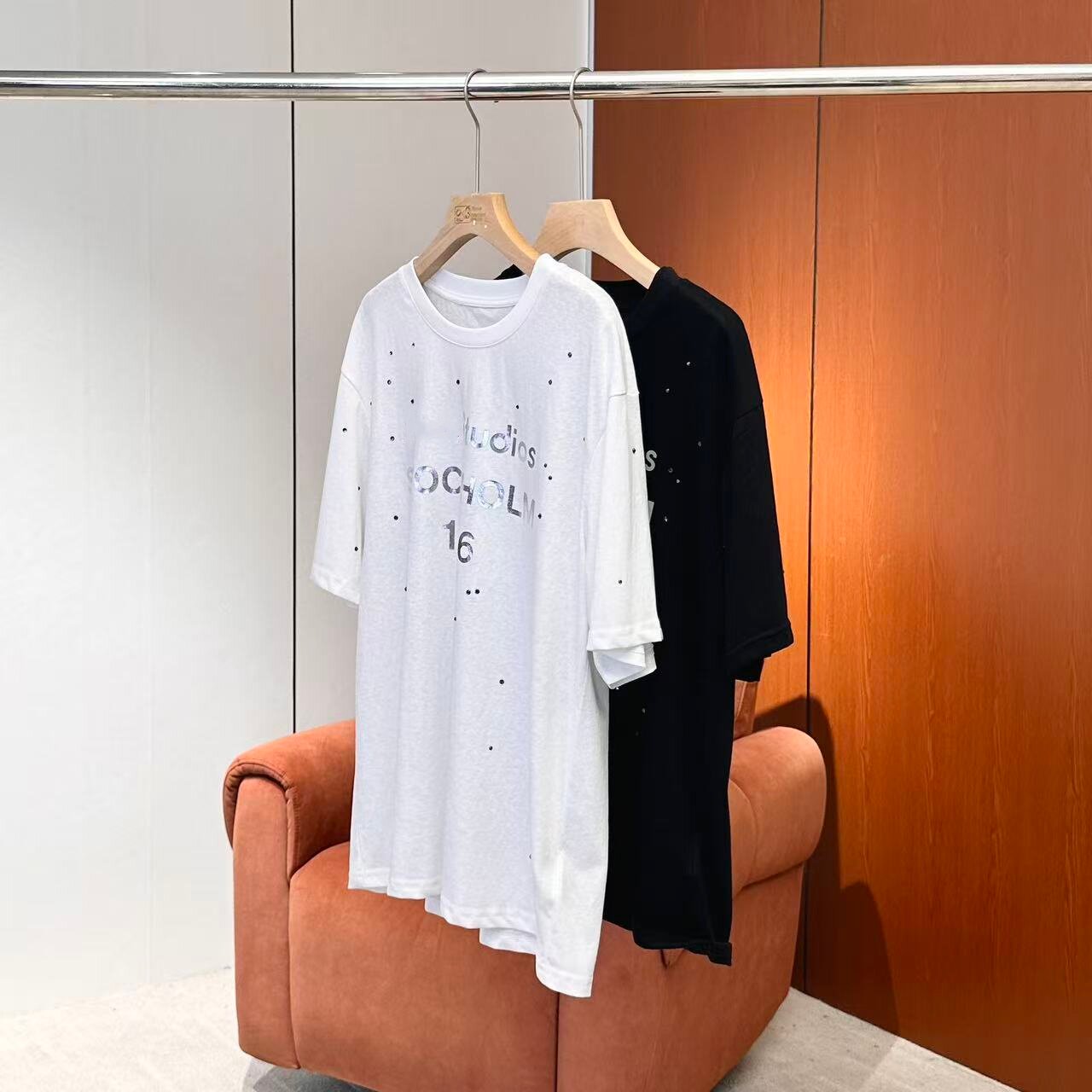 【妍妍粉丝专享】26新款满天星水钻字母印花T恤ONST178636120