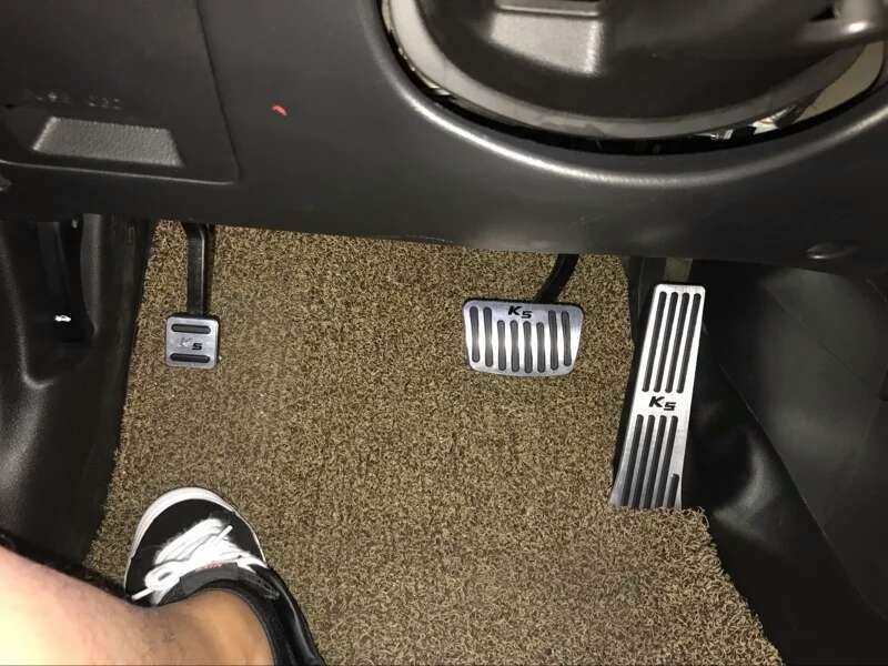 适用于起亚K3K4K5KX5KX3油门刹车脚踏板18款智跑油门踏板防滑踏板