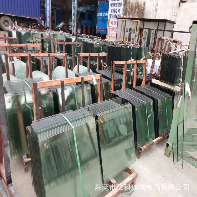 东莞厂家生产夹胶双层钢化玻璃超白夹层钢化玻璃强化防爆雨棚玻璃