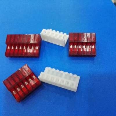 2.54-2P,3P,4P红色刺破式 D2541胶壳端子连接器3-640440-2-3-4