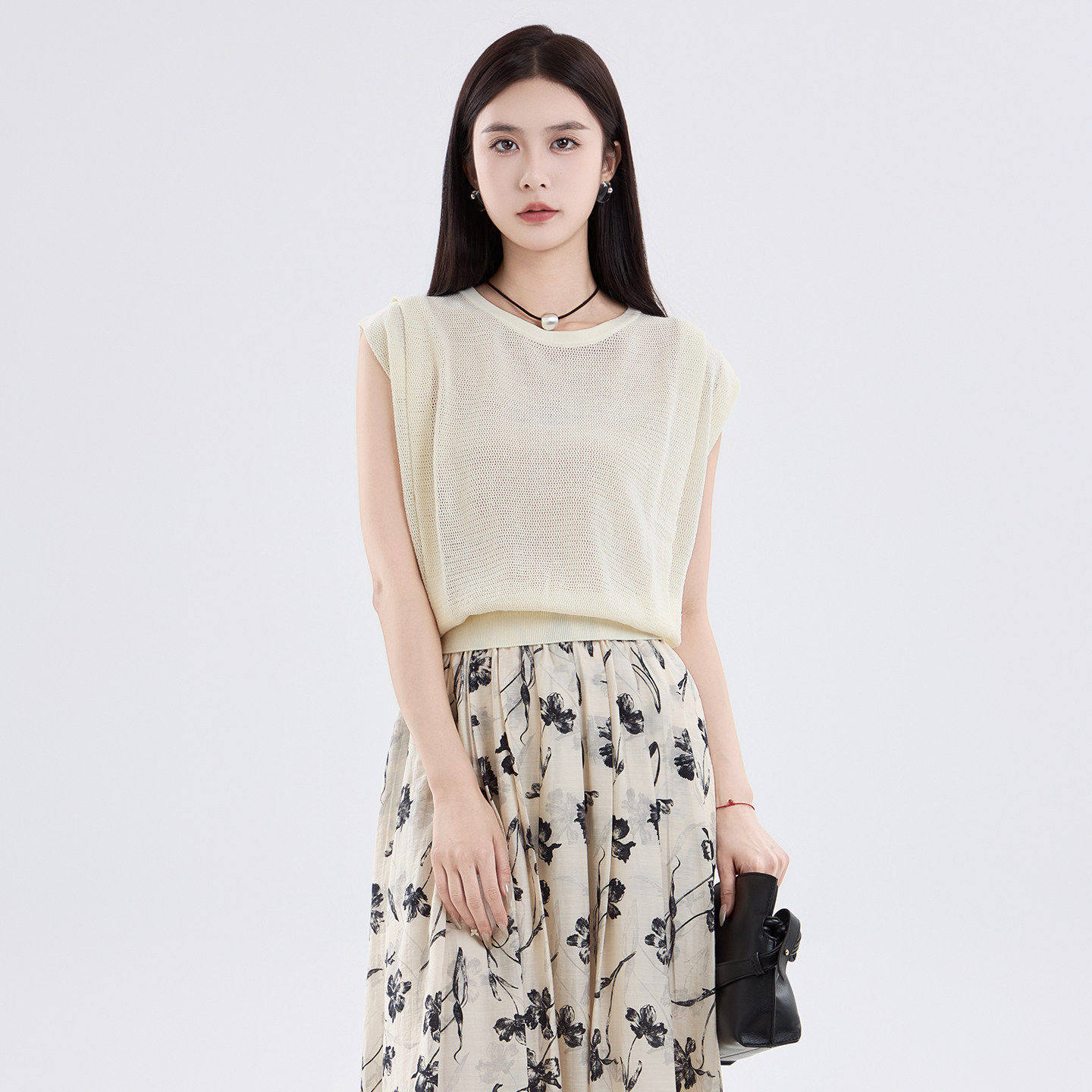 蜜澳圆领无袖针织背心女2026夏季新款简约镂空薄上衣内搭上衣