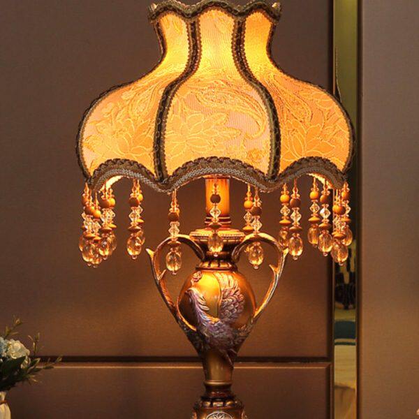 欧式小台灯轻奢创意温馨家用插电式主卧遥控卧室床头灯可调节亮度