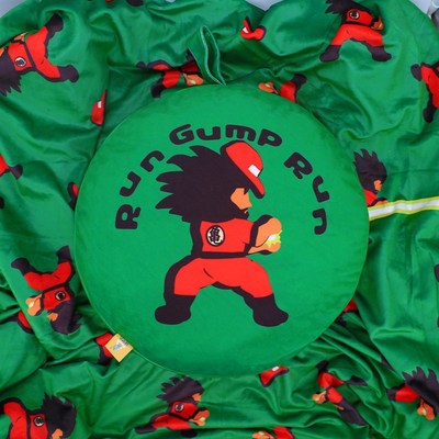 捕梦岛七龙珠悟空抱枕被子两用空调毯车载抱枕毯学生办公室午睡毯