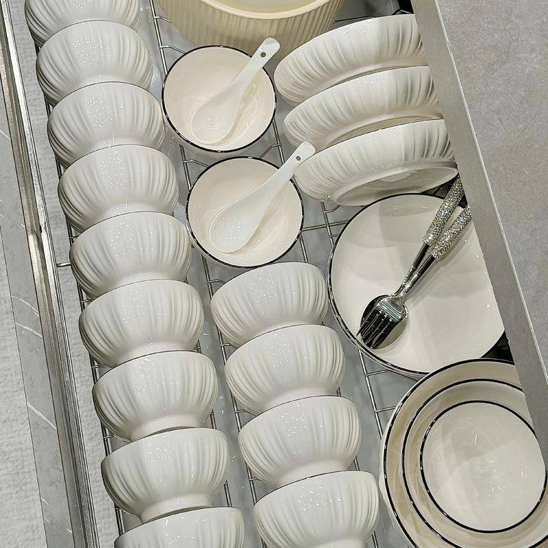 简约饭碗盘子北欧风碗碟套装家用陶瓷纯色釉下彩餐具汤碗菜盘新款
