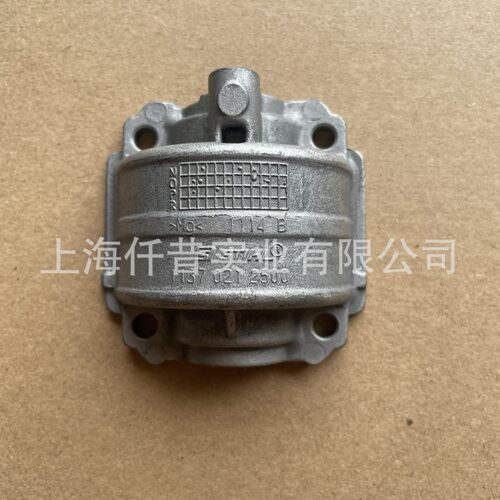 适配STIHL斯蒂尔MS192T单手油锯曲轴箱盖1137 021 2500