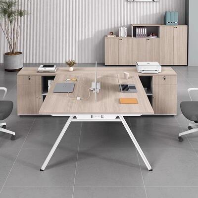 职员办公桌椅组合简约现代2/4四人位钢架办公桌面对面屏风财新品