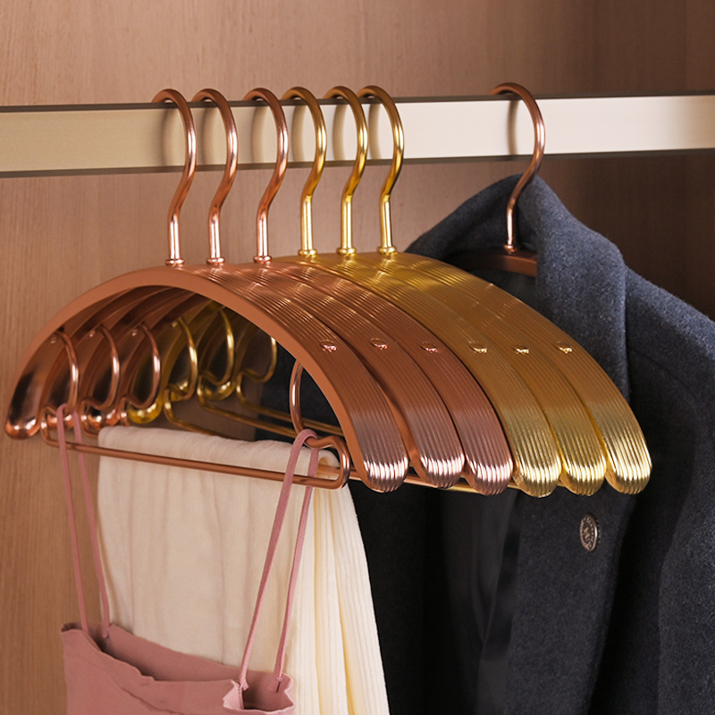 太空铝衣架家用挂衣无痕防肩角加粗多功能衣撑子高级金色晾衣撑