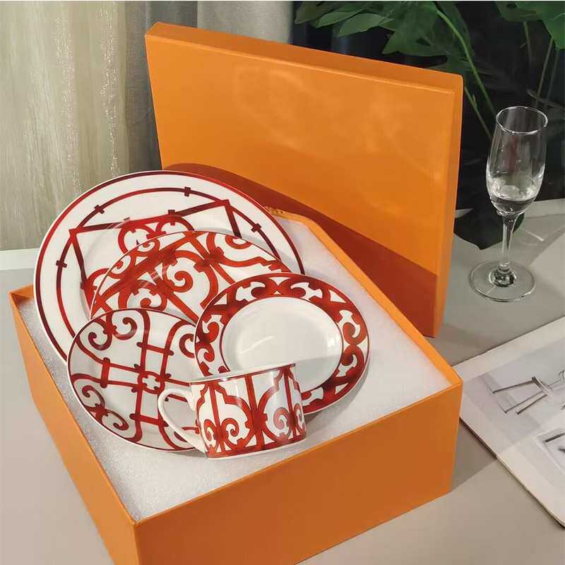 欧式高端陶瓷餐具套装酒店餐厅盘复古咖啡杯碟子家用下午茶轻奢风