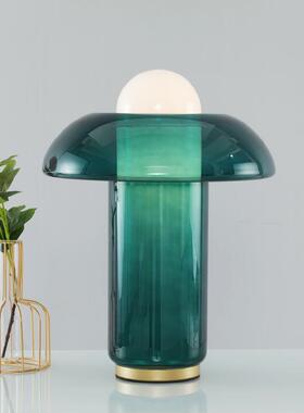 后现代简约客厅绿色玻璃台灯创意书房卧室床头大气设计师个性灯具