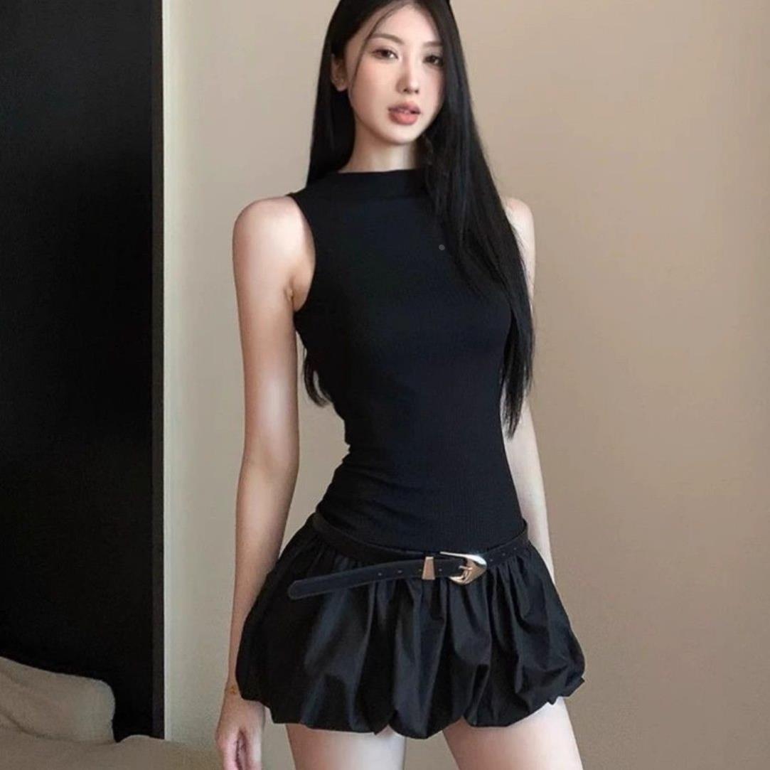 夏季辣妹穿搭修身掐腰露背黑色无袖连衣裙子高级感短款花苞蓬蓬裙