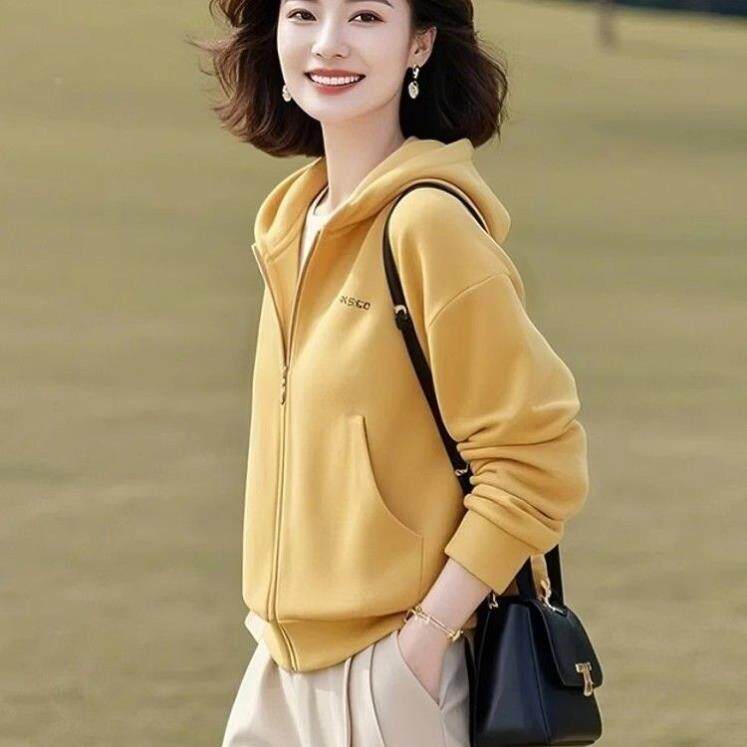 减龄漂亮洋气小个子短款显瘦百搭黄色连帽卫衣外套女2025早春新款