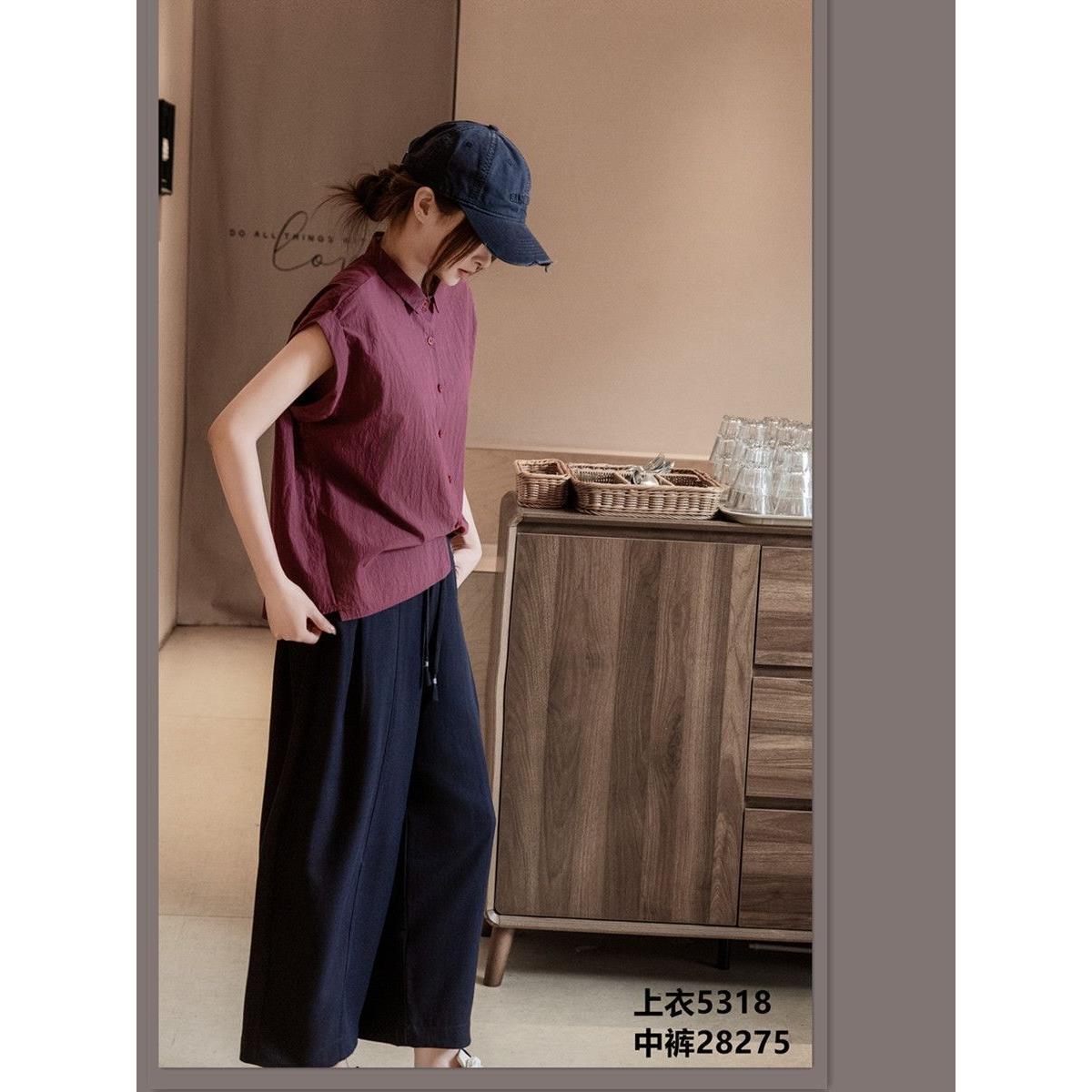酒红色小衬衫领宽松无袖时尚衬衣女皱感棉质透气薄款上衣女洋气