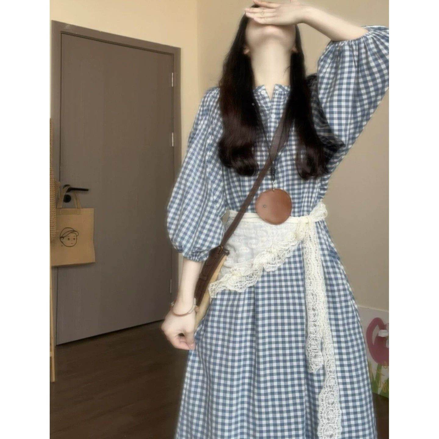 连衣裙2026新款早春漂亮穿搭泡泡袖绝美裙子夏巨好看蓝色格子长裙