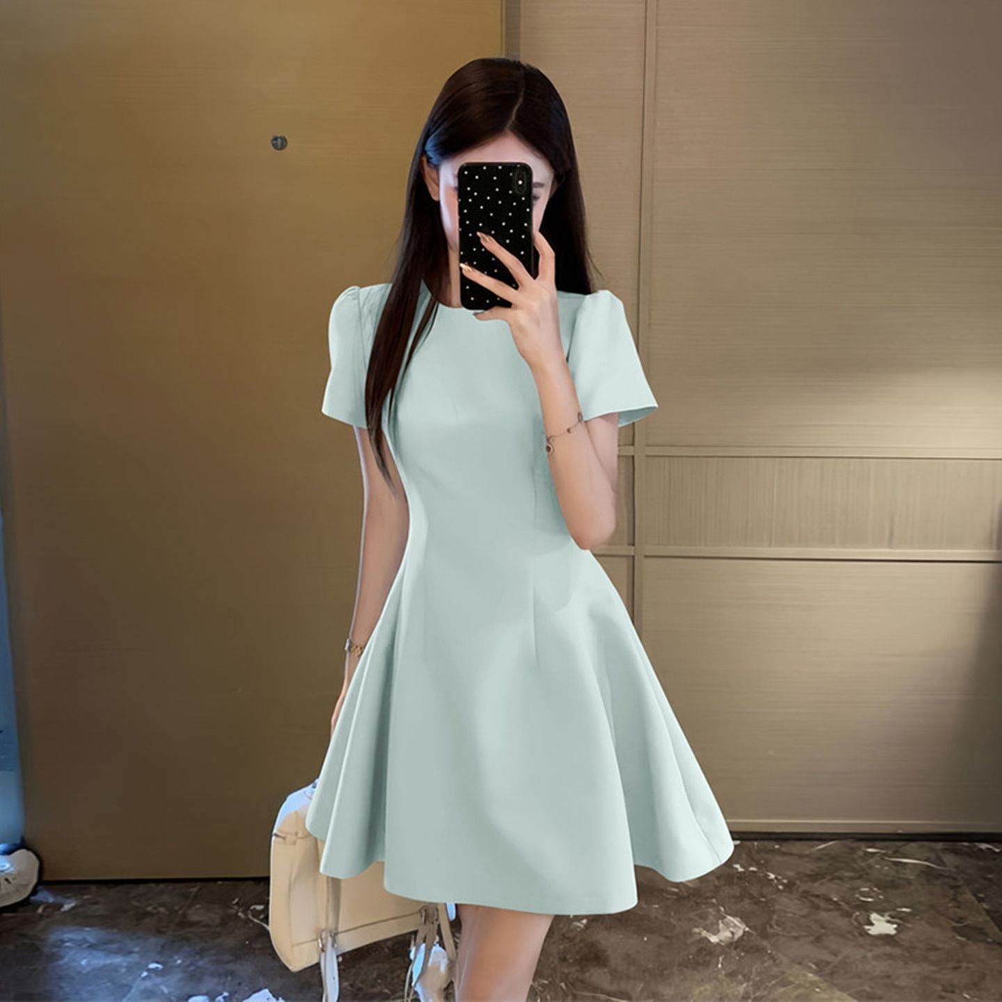 法式复古长裙女夏季新款收腰显瘦高级感赫本风黑色西装面料连衣裙