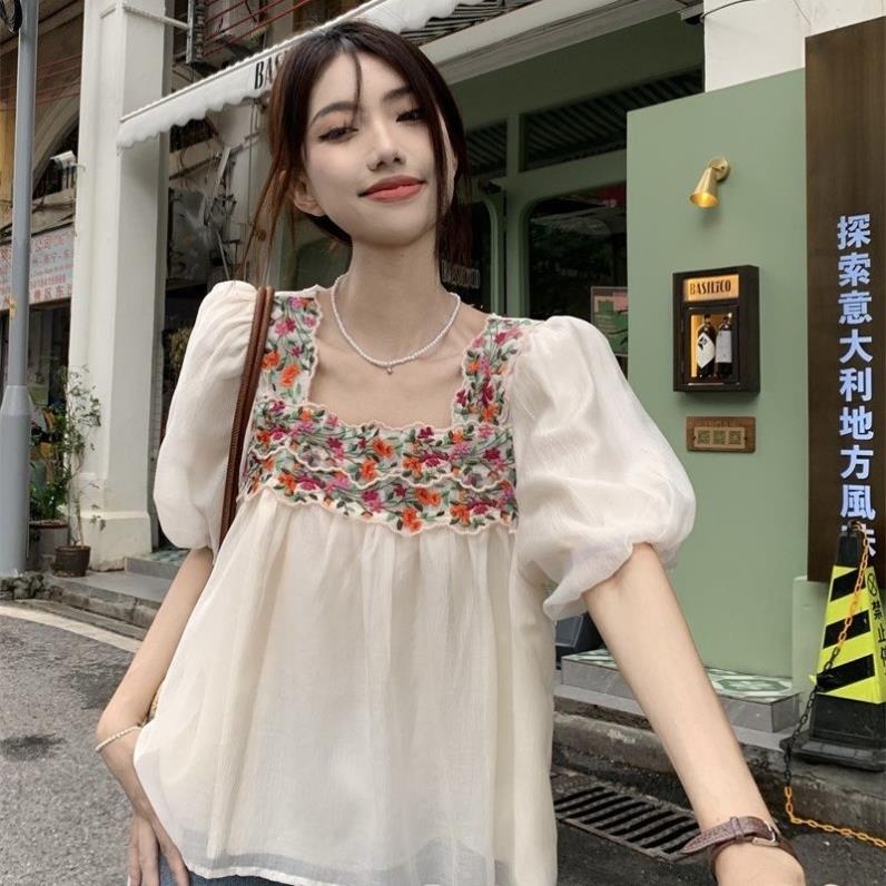 甜美花朵刺绣方领蕾丝边拼接雪纺衫女装夏季民族风小清新时尚上衣