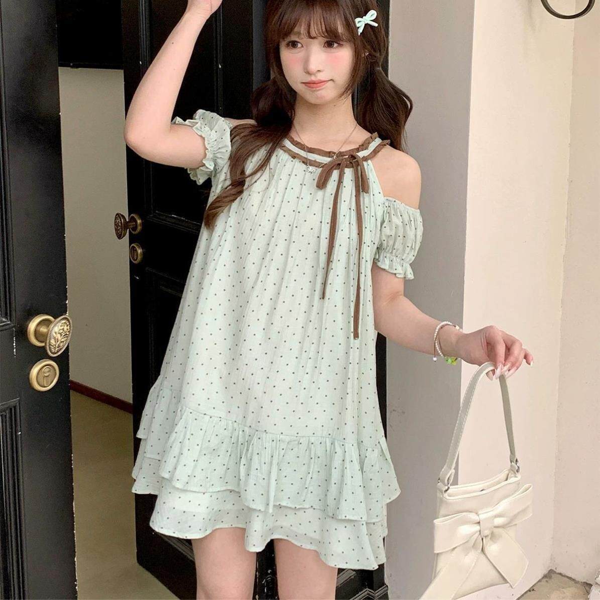 奶绿千金 少女甜美漏肩连衣裙女2026夏季新款波点印花裙子