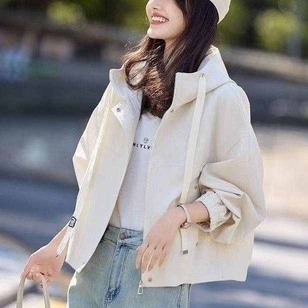 出游休闲衣2026春季时尚设计感显瘦百搭小外套女洋气宽松短款