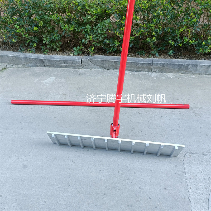 手拉式牛舍U型混凝土拉槽机