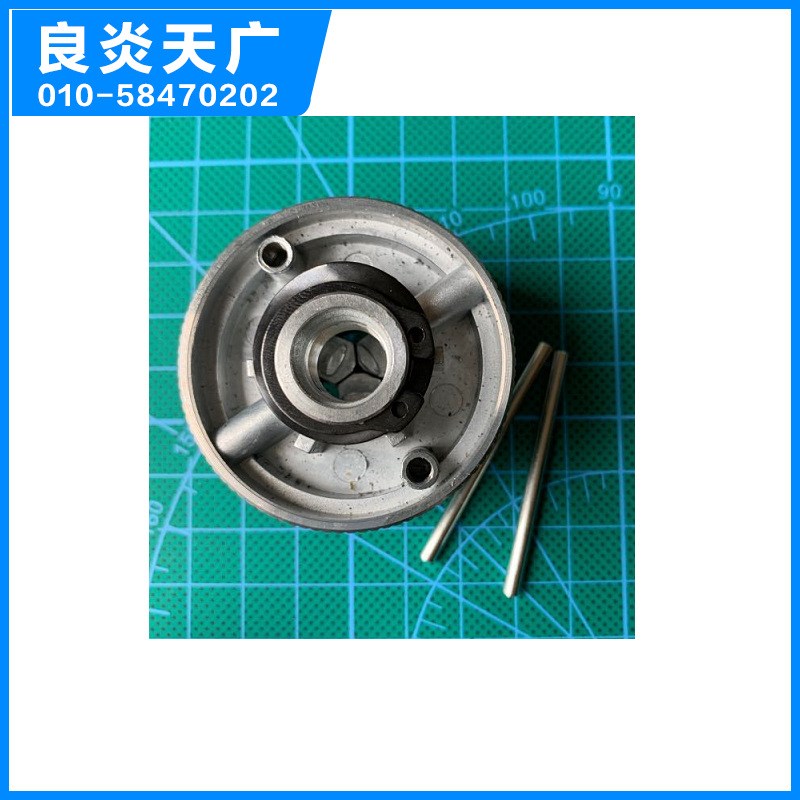 U13锌合金压铸三爪卡盘及扳手手动夹具夹头工具 用法兰盘微型车床