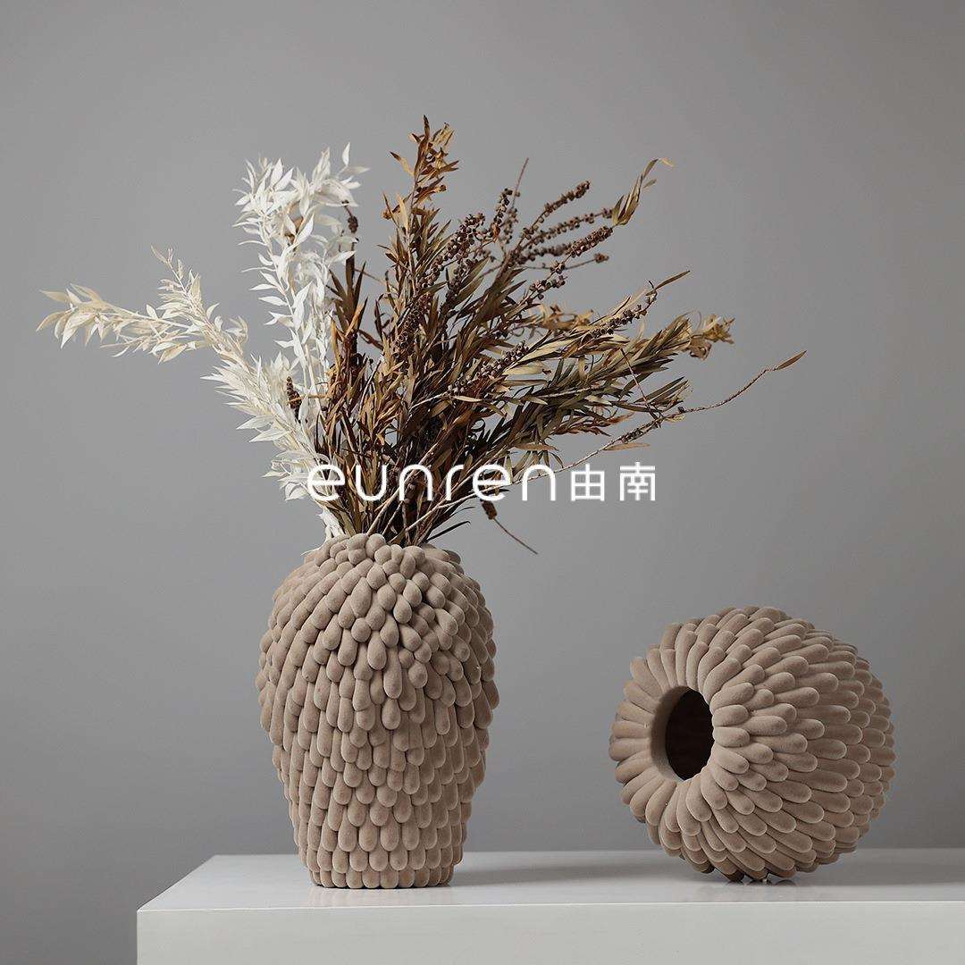 北欧现代简约馥蕊花器创意花瓶家居干花插花器装饰品摆件现货