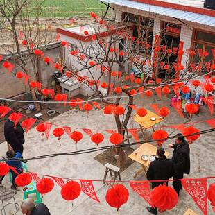 农村婚礼场景布置户外小彩旗喜字灯笼室外院子结婚庆装饰拉花彩带