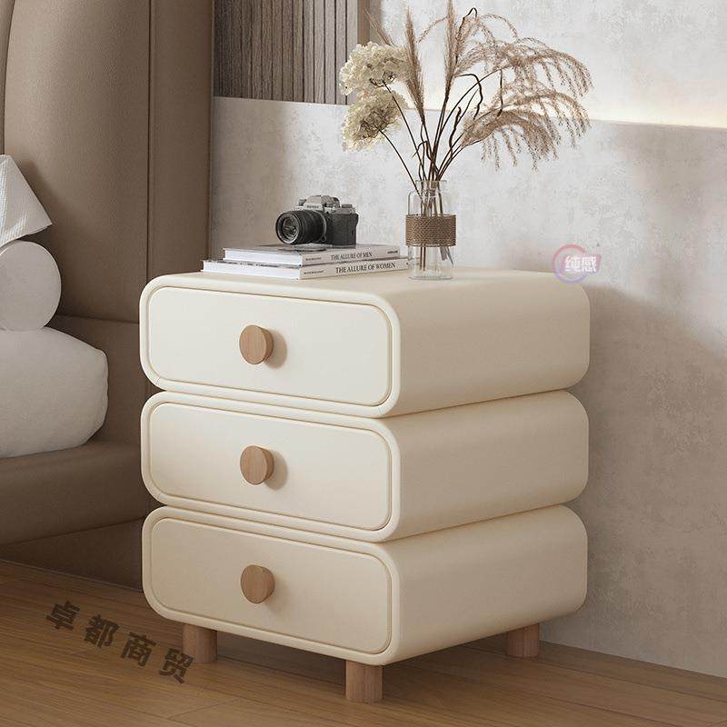 床头柜奶油风新款家用卧室实木皮质床边柜床边简约现代小型收纳柜,玩具/童车/益智/积木/模型,毛绒/玩偶/公仔/布艺类玩具,淘宝优惠券,粉丝福利购,淘宝优惠卷