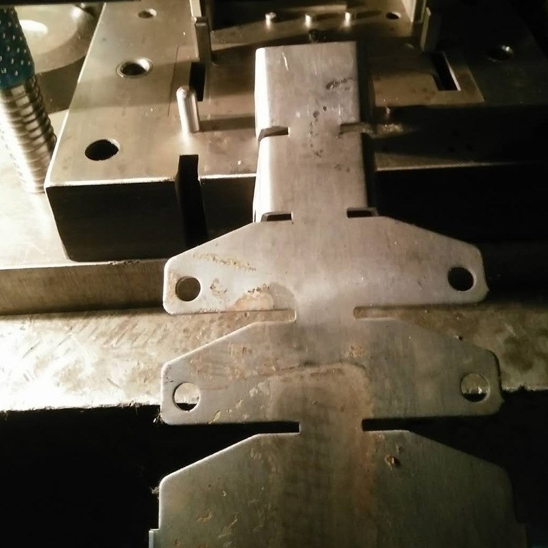 定制加工各类冲件模具冲压模具设计制造冲压模具配件加工