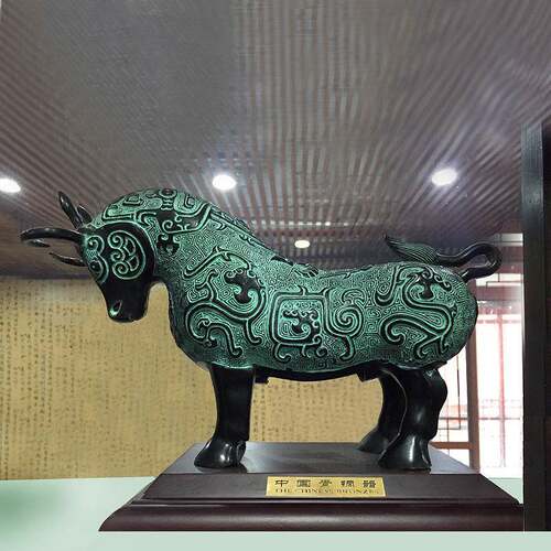 战国斗牛铜牛铜牛摆件书房阁架书桌摆件居家摆件包装运输送货到门