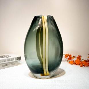 轻奢高级感烟灰磨刻美式花瓶摆件插花器样板间会议室插花高级装饰