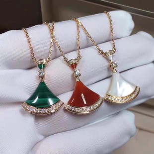 明星同款项链女18K玫瑰金天然白贝母红玉髓扇形小裙子锁骨链