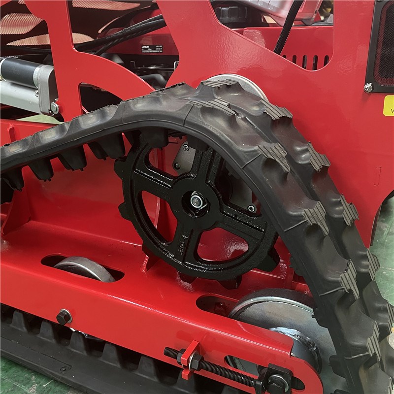 工厂直售割草机 出口玻利维亚7.5马力智能remote control mower