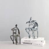 现代简约抽金属坐椅人物雕塑象件客厅摆卧玄关电视室柜家1818居装