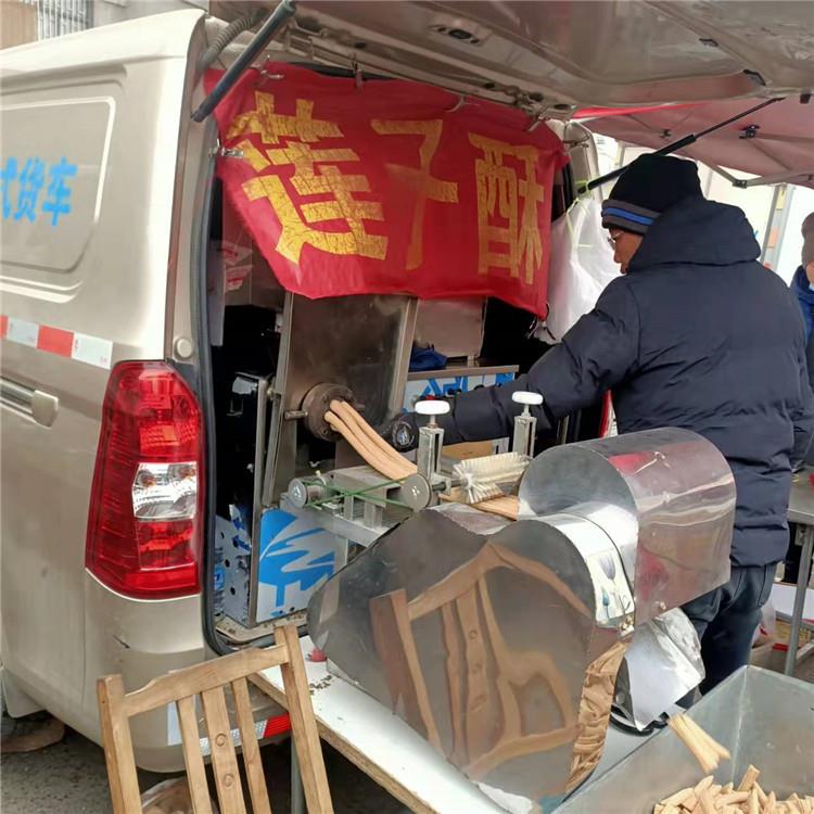 云南米棒机四缸汽油长棍形膨化机小型七用粮食玉杂粮食品膨化机