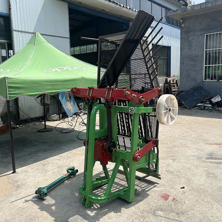 起花生机器 四轮带螺丝菜收获机 震动式长果收获机 捡落果的机器