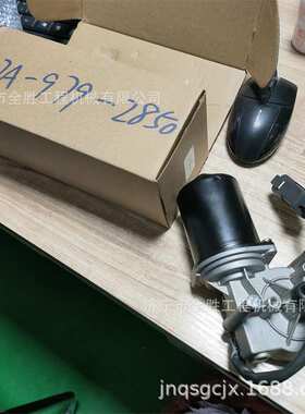 GD605A-3平地机齿轮泵705-11-33011