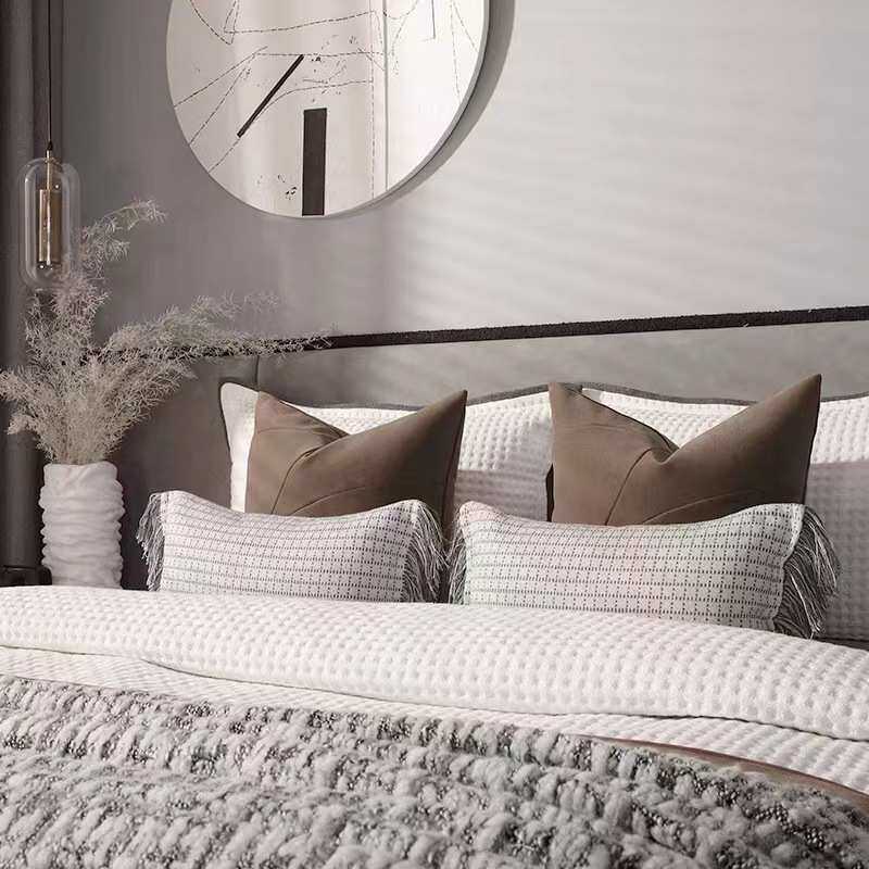 轻奢现代样板间床品售楼部样板房床上用品软装摆场简约多件套