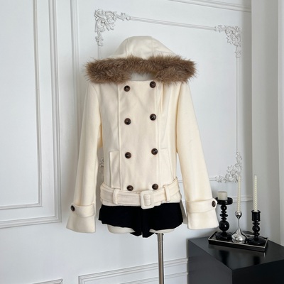 AFFFREEDOM毛领双排扣短款毛呢羊毛大衣连帽外套女收腰秋冬加厚