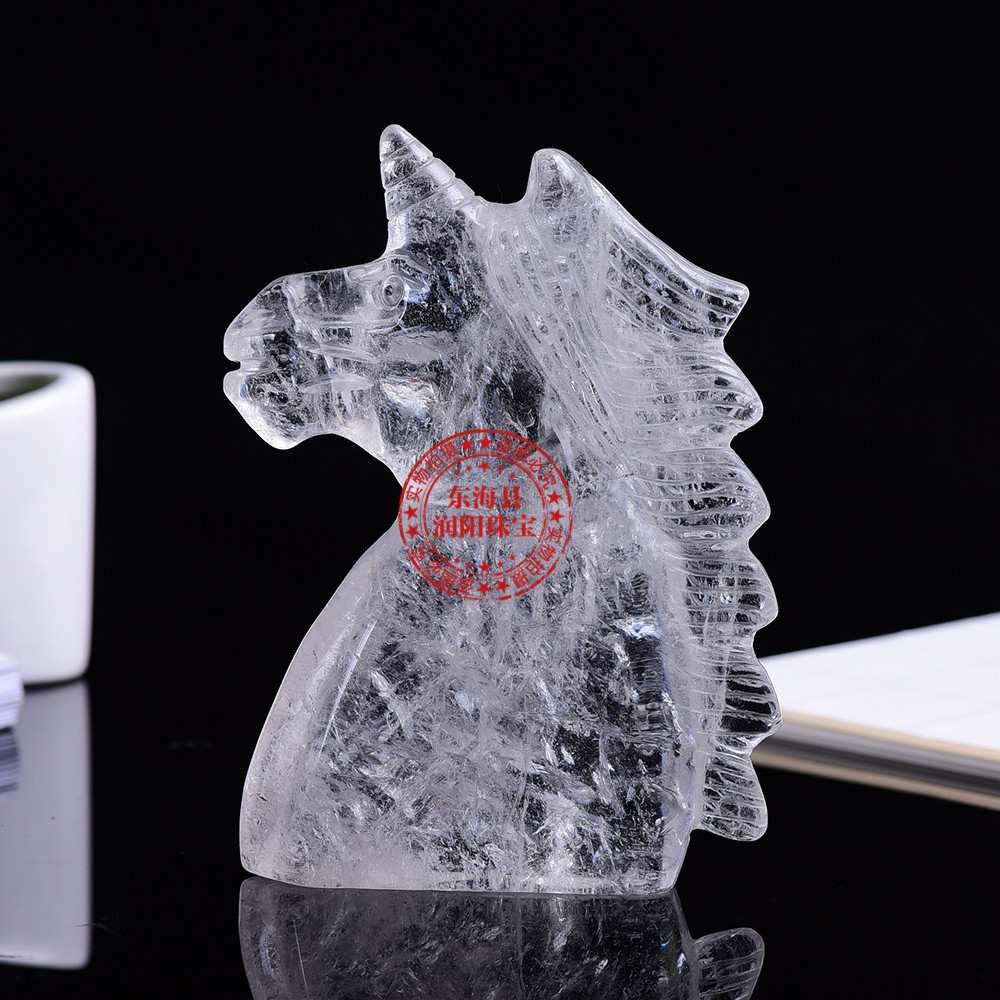 东海天然白水晶独角兽原石打磨手工雕刻宝石工艺品摆件厂家