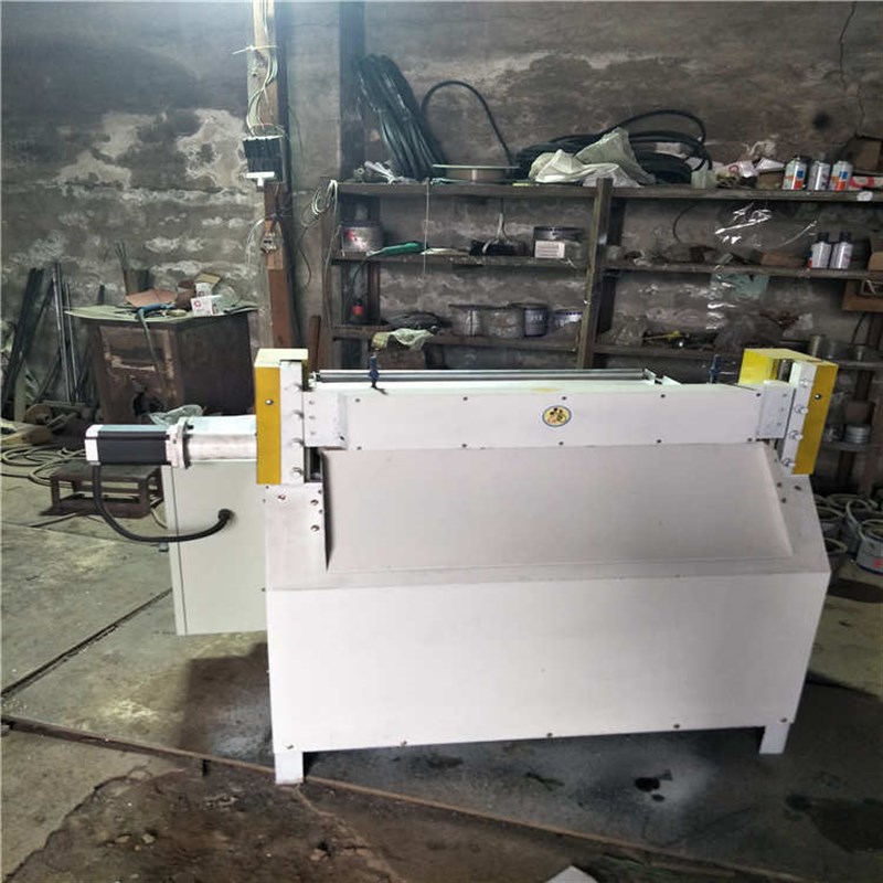 橡胶卷数控裁条机   塑料板自动剪条机  橡胶数控切条机