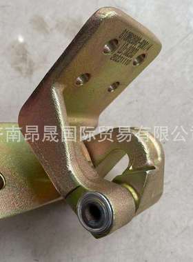 重汽HOWOT7H汕德卡C7HTX配件810W62690-6061左车门下铰链总成