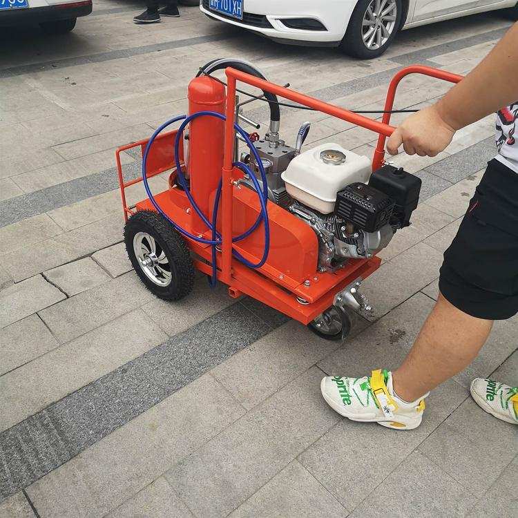 经济实用手推式划线机 冷喷汽油划线机 自动行走马路标线划线机