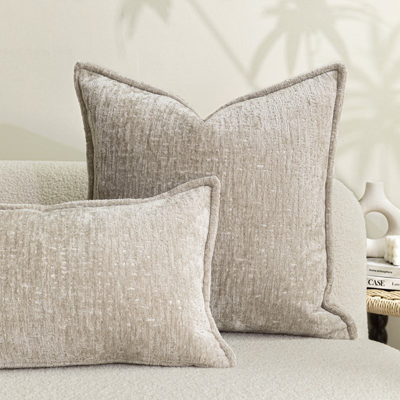 轻奢复古高级感暖米灰靠垫靠枕床头靠包沙发客厅雪尼尔绒肌理抱枕