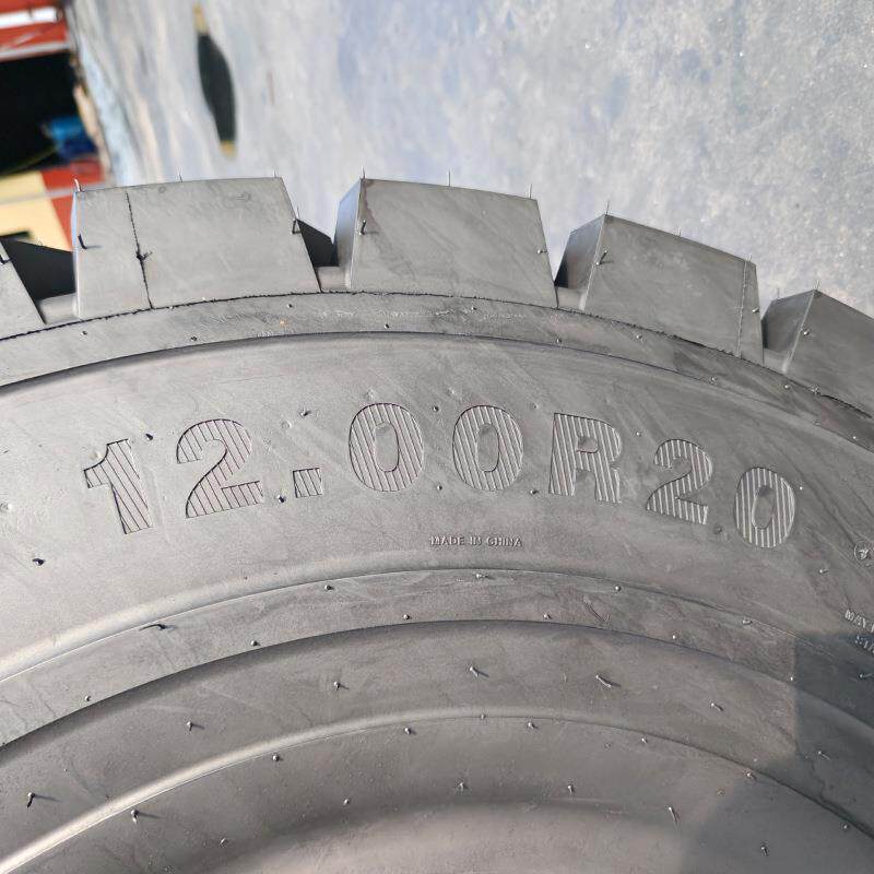 1200R20港口叉车堆高机全钢丝真空加厚耐磨工业机械轮胎