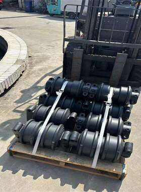 EC700挖掘机配件14602330支重轮护板护链架支重轮