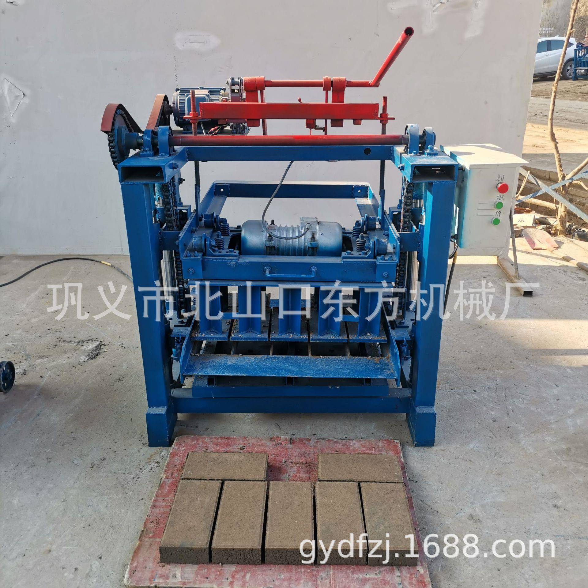 4-35机制作300-150-50面包砖家用电动水泥免烧砖机制作路面砖380V