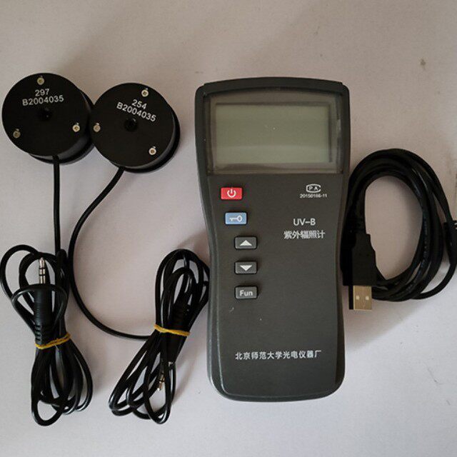 北师大UV-B紫外辐照计手持式双通道数字紫外照度计
